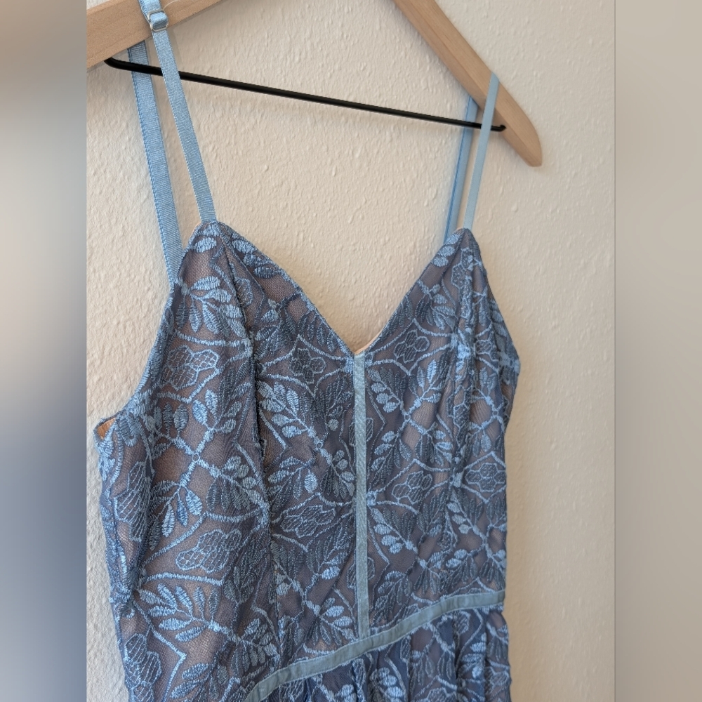 Devlin Ice Blue Lace Dress Size Small